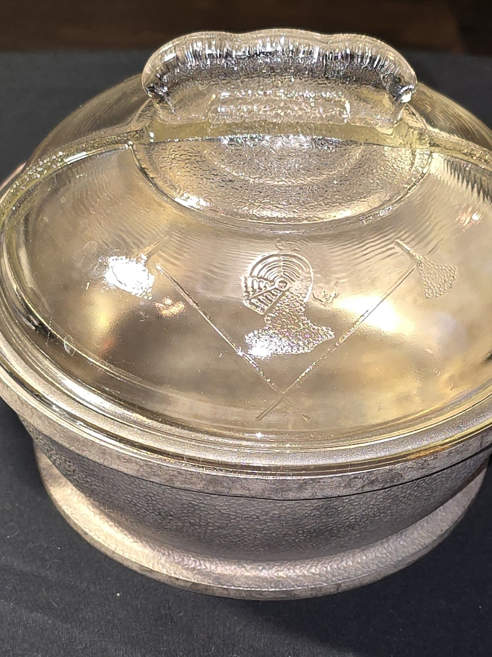 Guardian Service Clear Glass Covered Casserole Dish with Handle - Clear